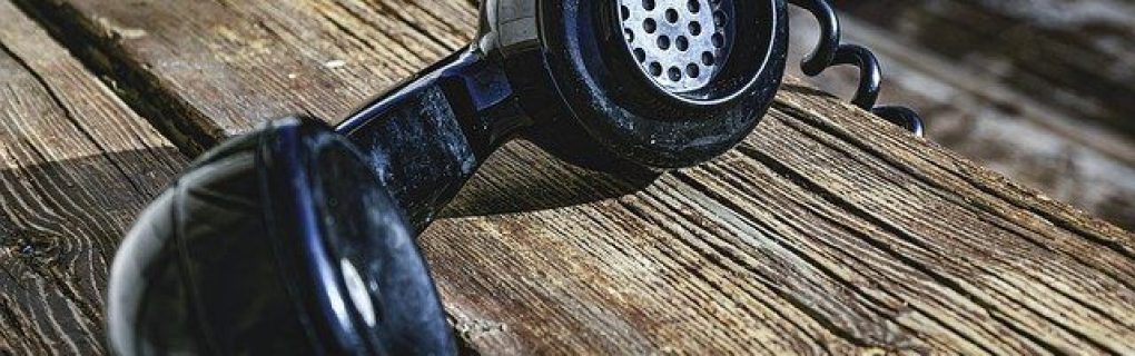 old-phone-4717604_640